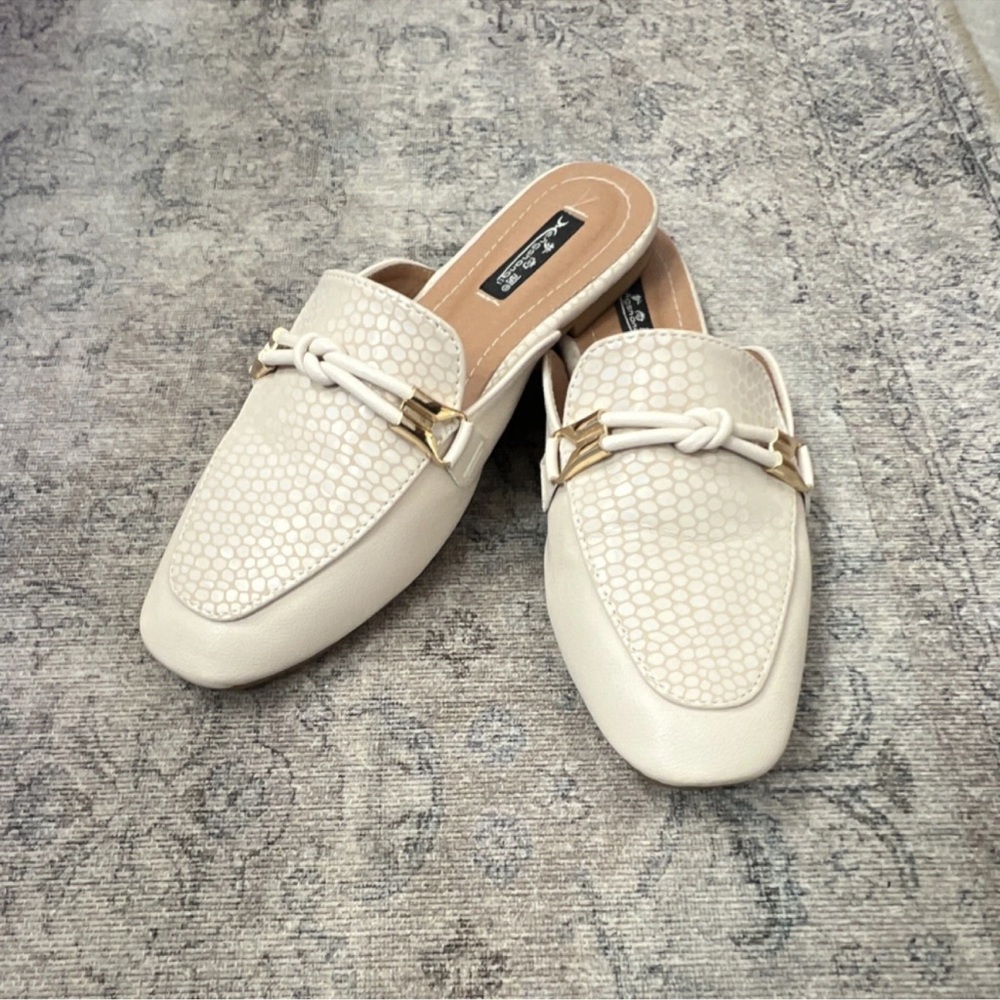 Cream Slip-On Loafers size 8